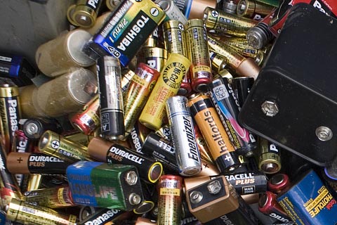 赤坎寸金废电池 回收,高价UPS蓄电池回收